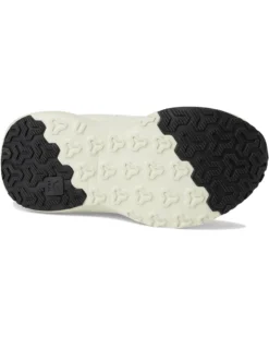 VEJA Kids Small Canary Light (Toddler) | Sneakers & Athletic Shoes -Shoes For Every Day 61VO48zReyL. AC SR736920